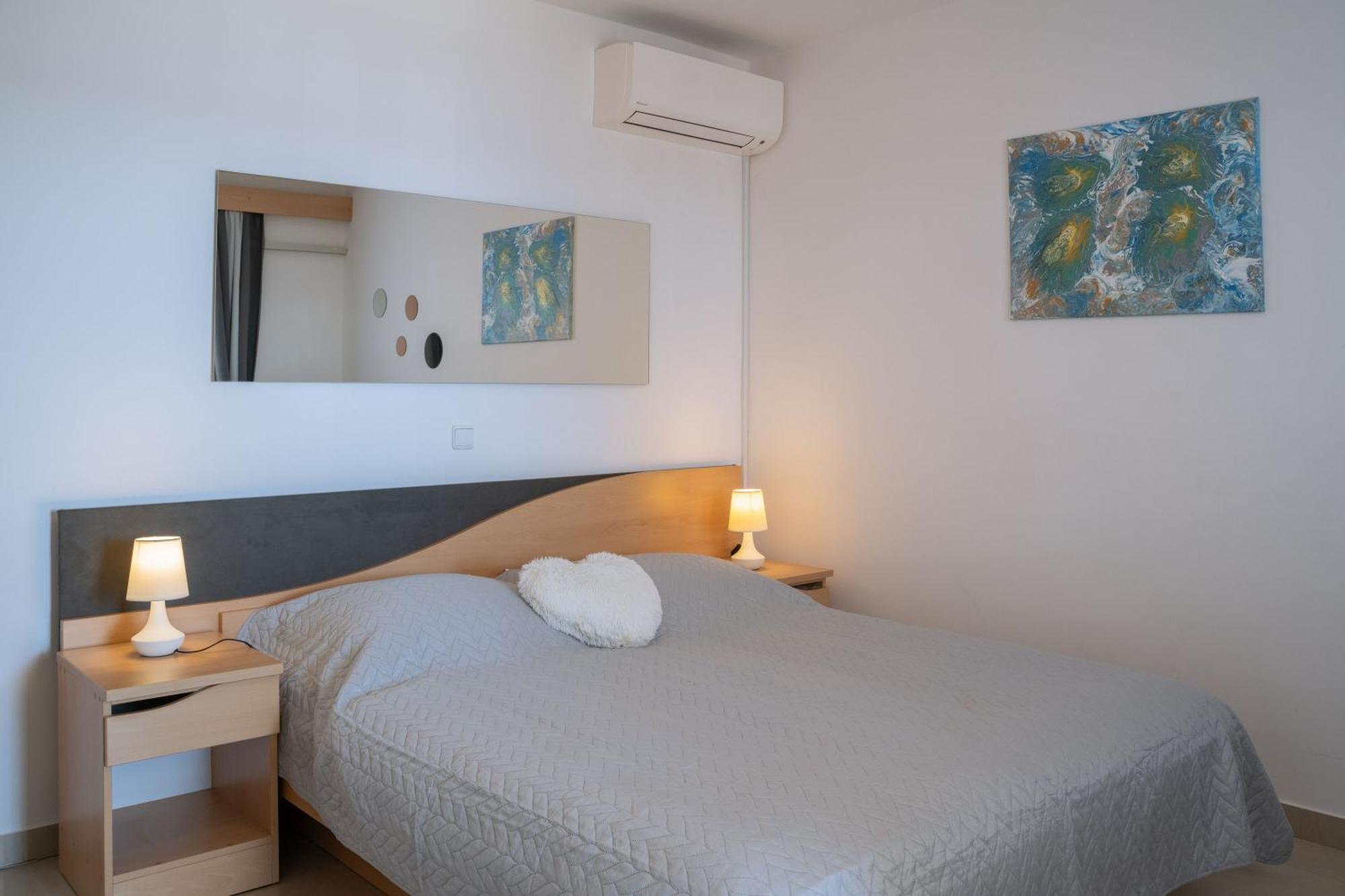 Apartmani Marelic - Sun Beach Zavalatica Dış mekan fotoğraf