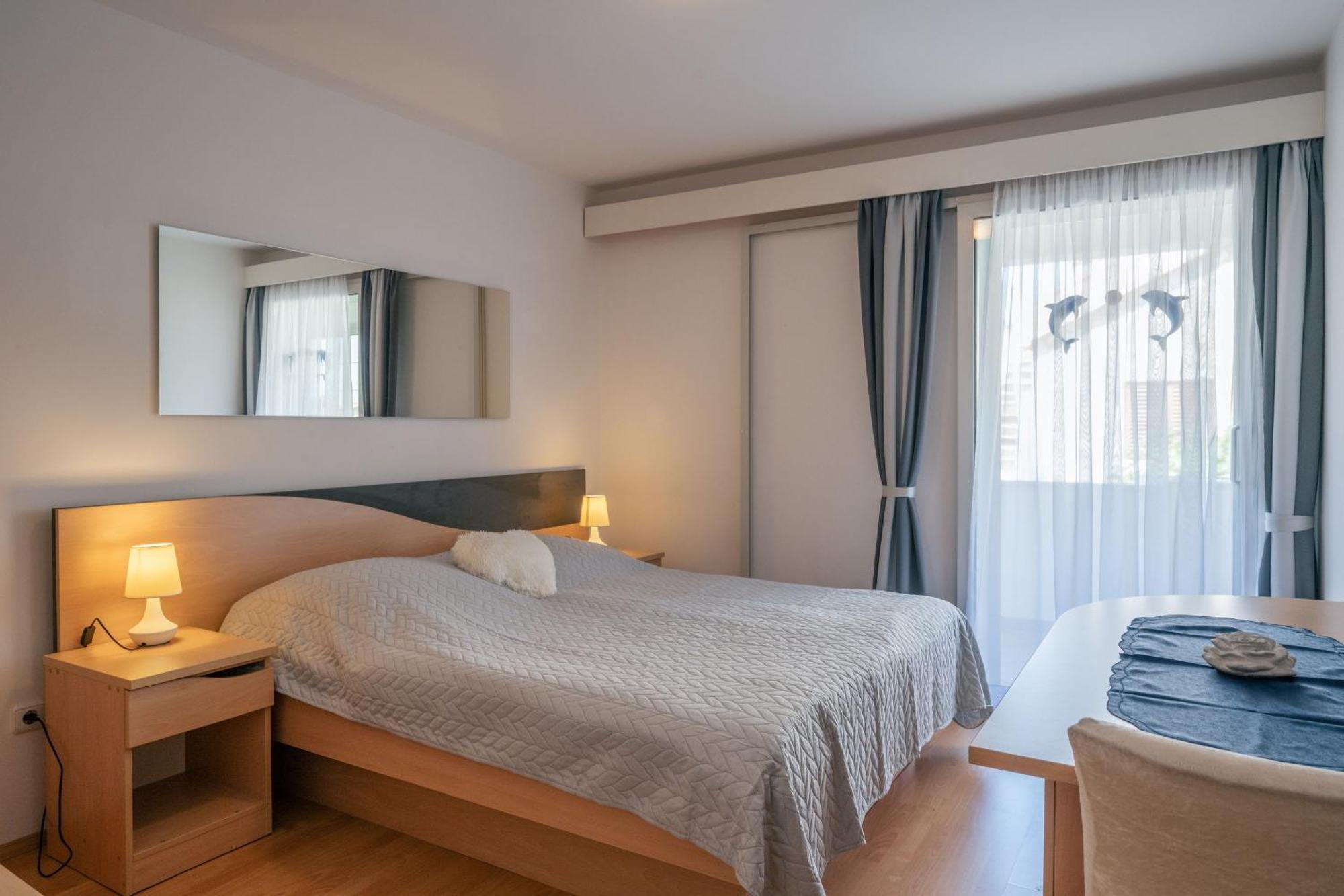 Apartmani Marelic - Sun Beach Zavalatica Dış mekan fotoğraf